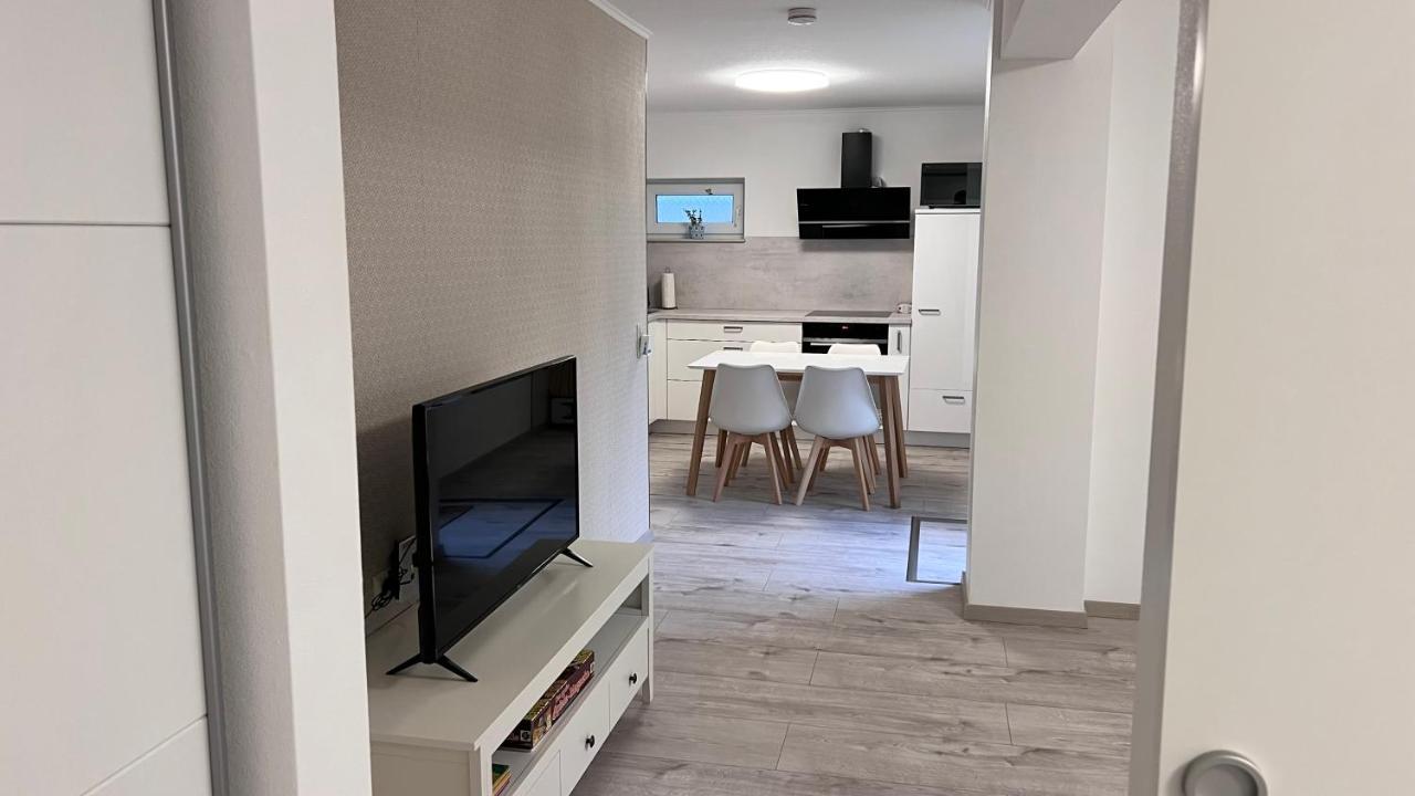 Awad'S White Apartment Руст Экстерьер фото