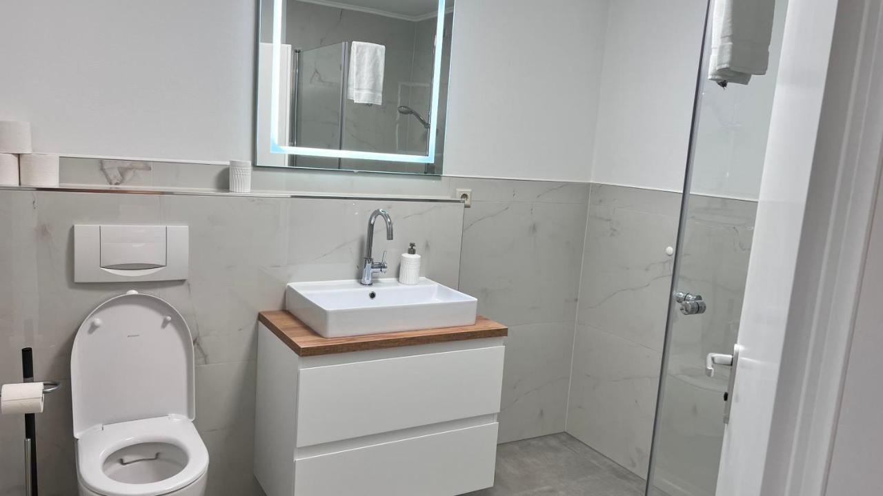 Awad'S White Apartment Руст Экстерьер фото